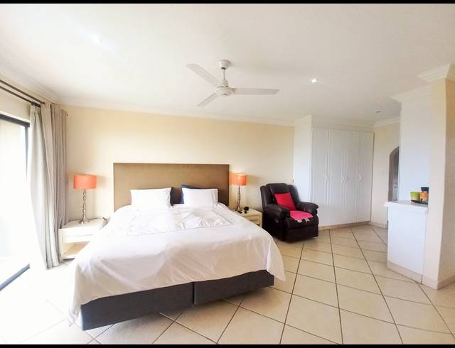 4 BEDROOM APARTMENT FOR SALE IN SHELLY BEACH